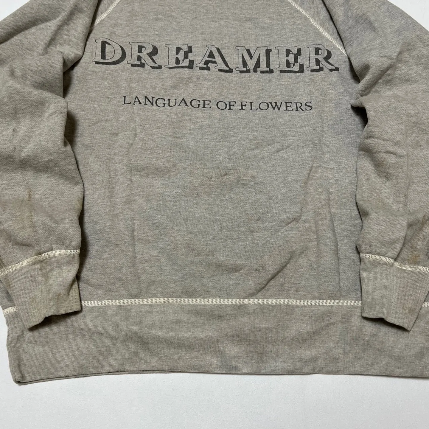 SAINT Mxxxxxx 'FLOWER' CREW NECK SWEAT SHIRTS Floral Distressed Retro Sweatshirt Distressed Gray S-XL Big Factory Four-needle Six-Thread Boneless Stitching Process/Original Horn Sleeve Version Top Printing Process Authentic Level Re-Engraving Garment Washing and Distressing/Hand-worn Graffiti Treatment Original Consistent Fruit Label/Little Angel Anti-Counterfeiting Label